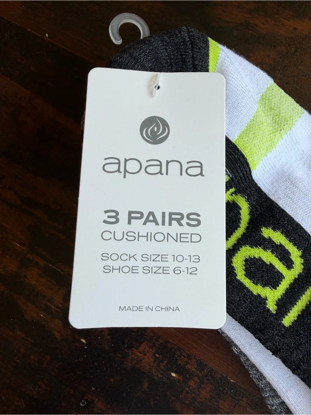 Apana Low-Cut Athletic Sock with Neon Lime Logo Set NWT